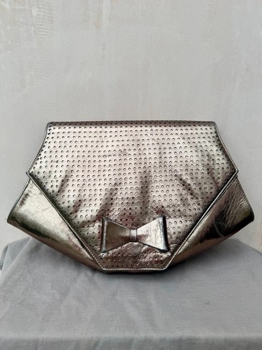Unbranded vintage metallic