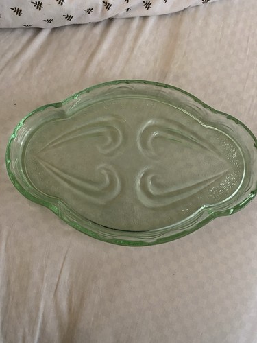 Vintage art deco green pressed - green,