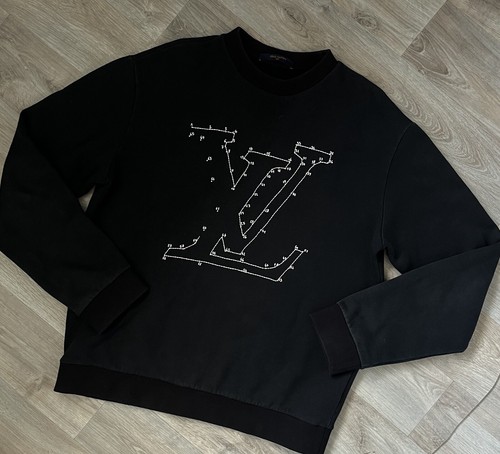 Louis vuitton dot - louis, to