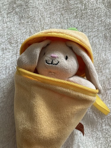 Rabbit carrot toy - rabbit,