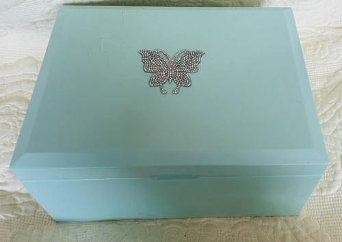Mint green wooden jewellery - wooden,