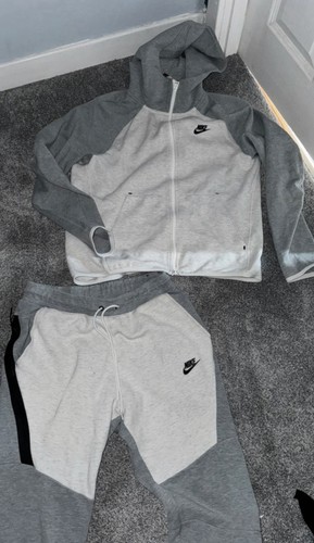 Nike tech fleece - tech,