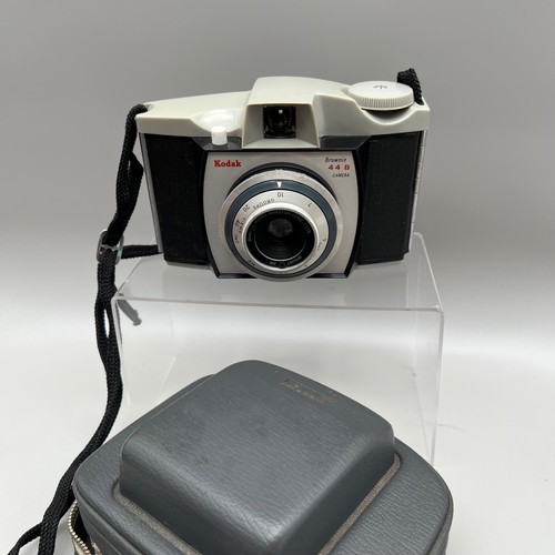 Kodak brownie 44a vintage - kodak,