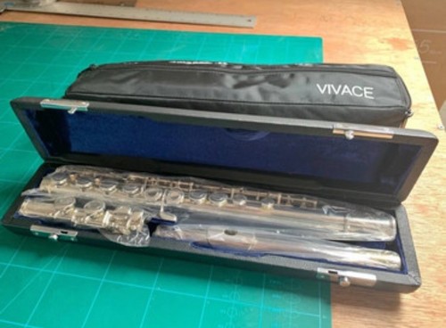 Vivace flute kurioshi - by,