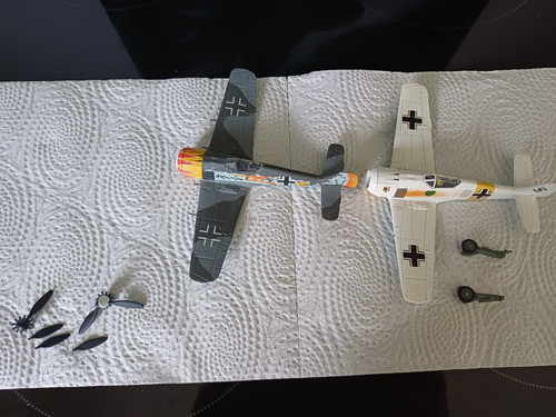 Corgi aviation model - corgi,