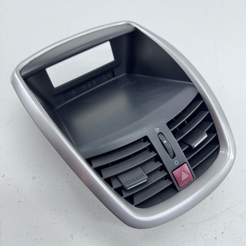 Peugeot 207 air vent - peugeot,