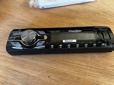 Unused, Pioneer DEH-4400BT Single DIN Radio