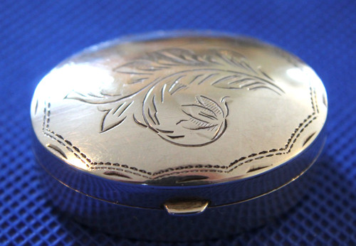 Vintage sterling silver - silver, pill