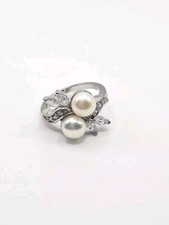 18k White Gold Plated Synthetic Diamond And Cultured Pearl Ladies Ring size N