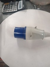 20 Amp 240v Comando Plug