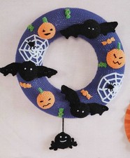(6252) DK Halloween Toy Crochet Pattern for Spooky Wreath and Bunting!!