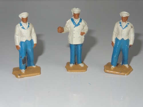 Dinky hotel porter - (b),