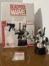 Gentle Giant Marvel LE  PX Previews Deadpool Mini Bust