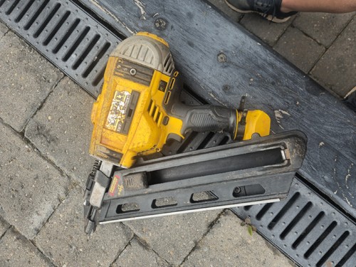Dewalt nail gun - gun, spair