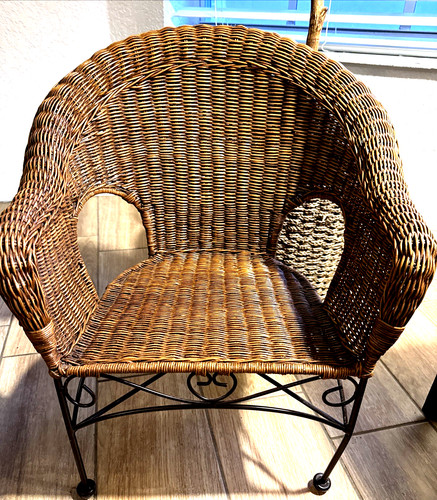 Vtg child size rattan - vtg, hoop