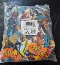 96 Plastic Tropical Fish Play