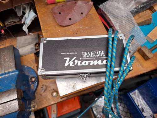Badger airbrush renegade - airbrush,