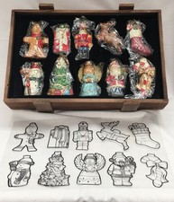 Thomas Pacconi Christmas Ornament Set of 10 Handcrafted Porcelain CH-611 + Crate