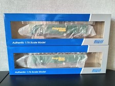 Dapol 4F-025-013 MJA Freightliner Heavy Haul Bogie Box Van (set of 2) with Loads