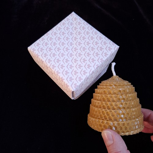 Beeswax candle giftboxed - beeswax,