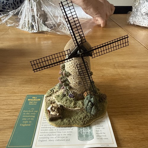 Lilliput lane collectible - lane,