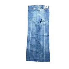 Levi’s Blue Star Cinch Back
