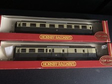 Hornby R4026 and R4027 GWR Centenary Composite Coaches