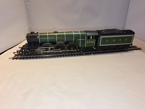 Hornby gauge flying - oo,