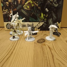 Jedza core box malifaux models assembled and some primed. 