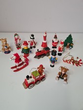 SET OF 14 VINTAGE WOODEN