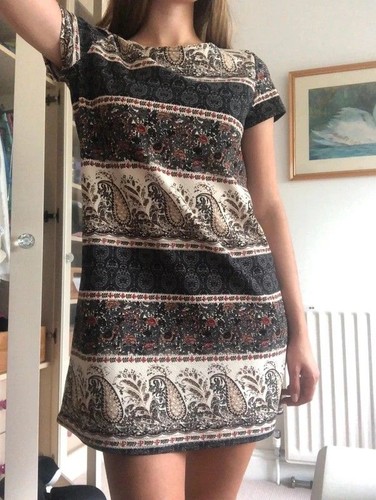 Boohoo paisley summer - , 8