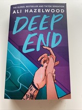 Ali Hazelwood Deep End (Paperback)