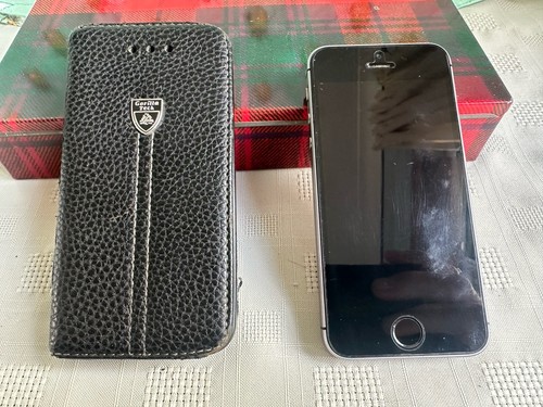Apple iphone 1st - apple, se