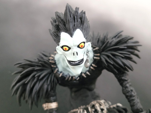 Death note ryuk - note, figure