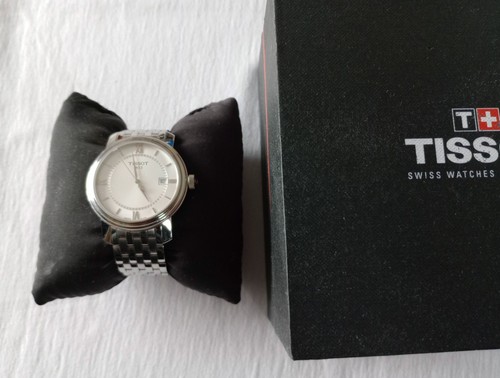 Tissot classic quartz watch - classic,