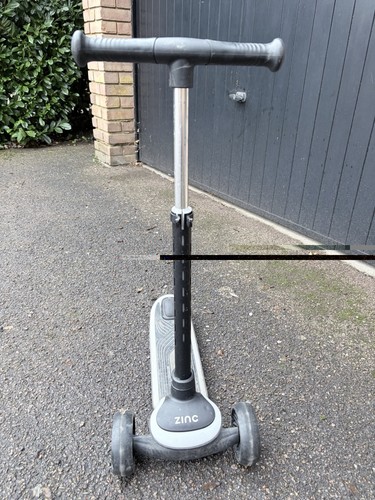 Zinc strobe wheeled scooter - strobe,