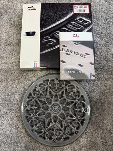 Staub lily trivet - gray, 23cm