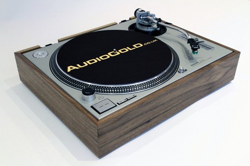 Audio gold turntable - audio,