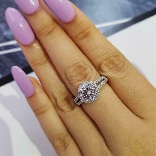 Round cut diamond - round,