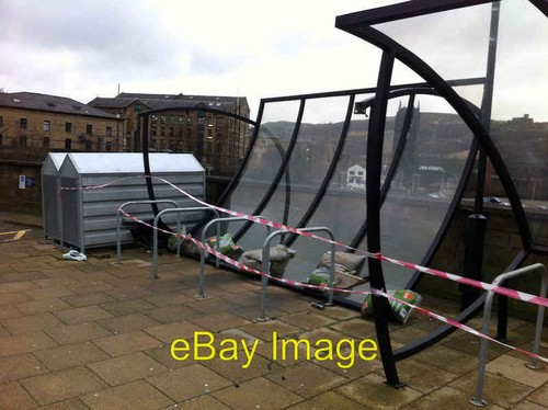 Photo 6x4 damaged cycle - damaged,