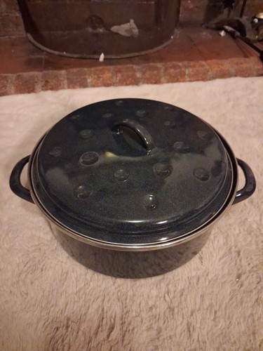 Vintage lidded enamel roasting - lidded,