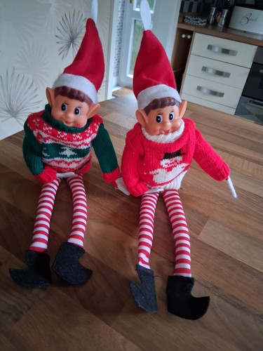Elves behavin badly - elves, 'behavin