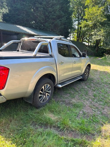 Nissan navara np300 tekna - nissan,