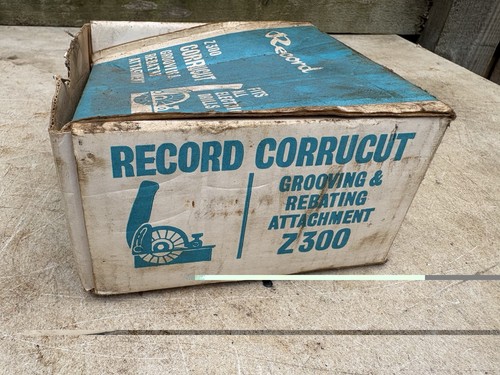 Record corrucut grooving - record,