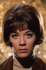 Linda Thorson Unsigned 10" x