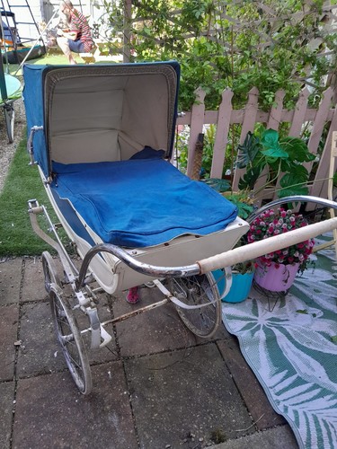 Original vintage coach - vintage, built