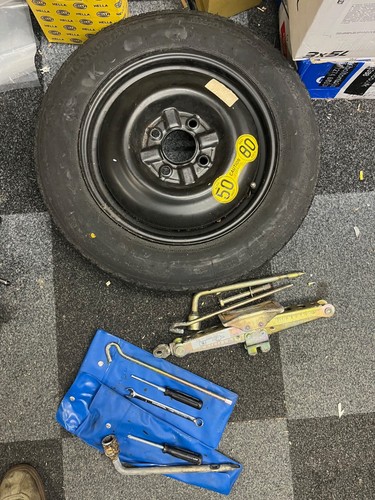 Volvo v40 2004 spare - 2004, wheel