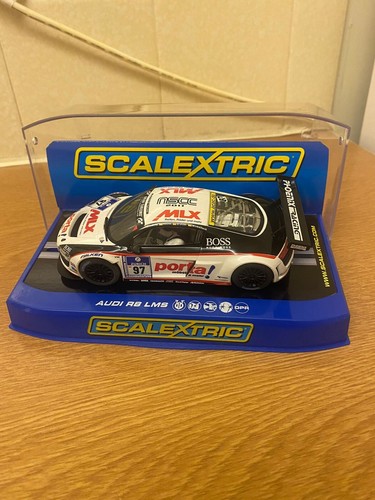 Scalextric audi r8lms - scalextric,