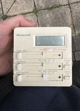 Honeywell Home St699 Twin