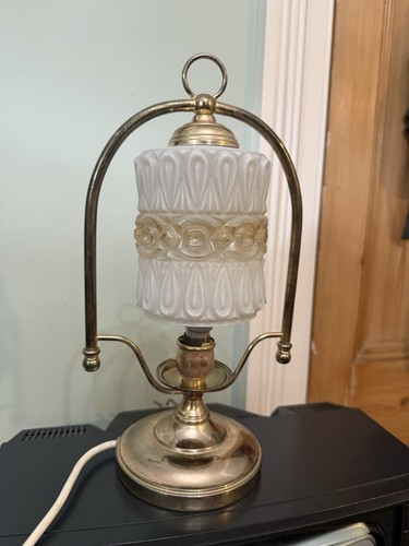 Vintage brass tone - tone, lamp